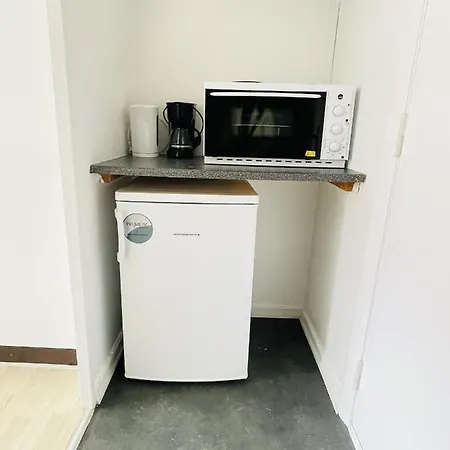 Aday - Sleepwell - Room 4